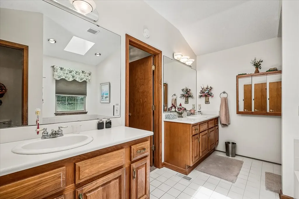 44 Chelteham Lane Crossville TN 38558