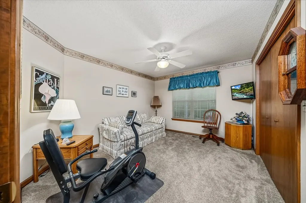44 Chelteham Lane Crossville TN 38558