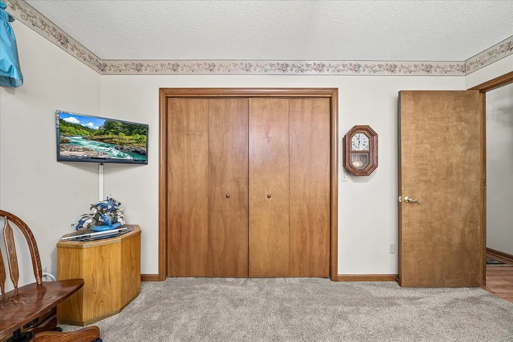 44 Chelteham Lane Crossville TN 38558