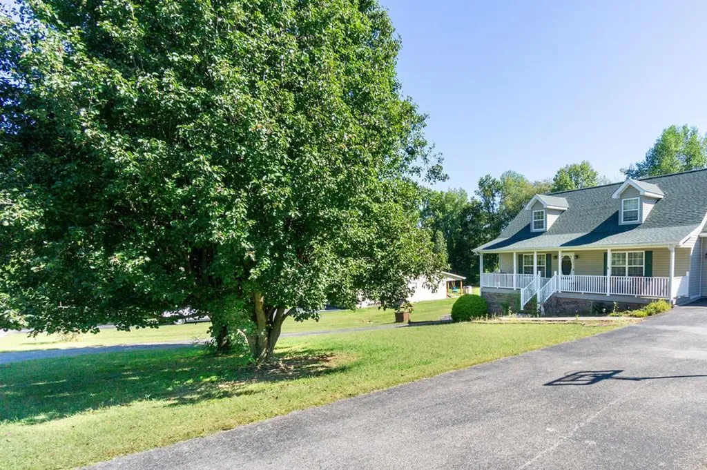 291 Poplar Point Rickman TN 38580