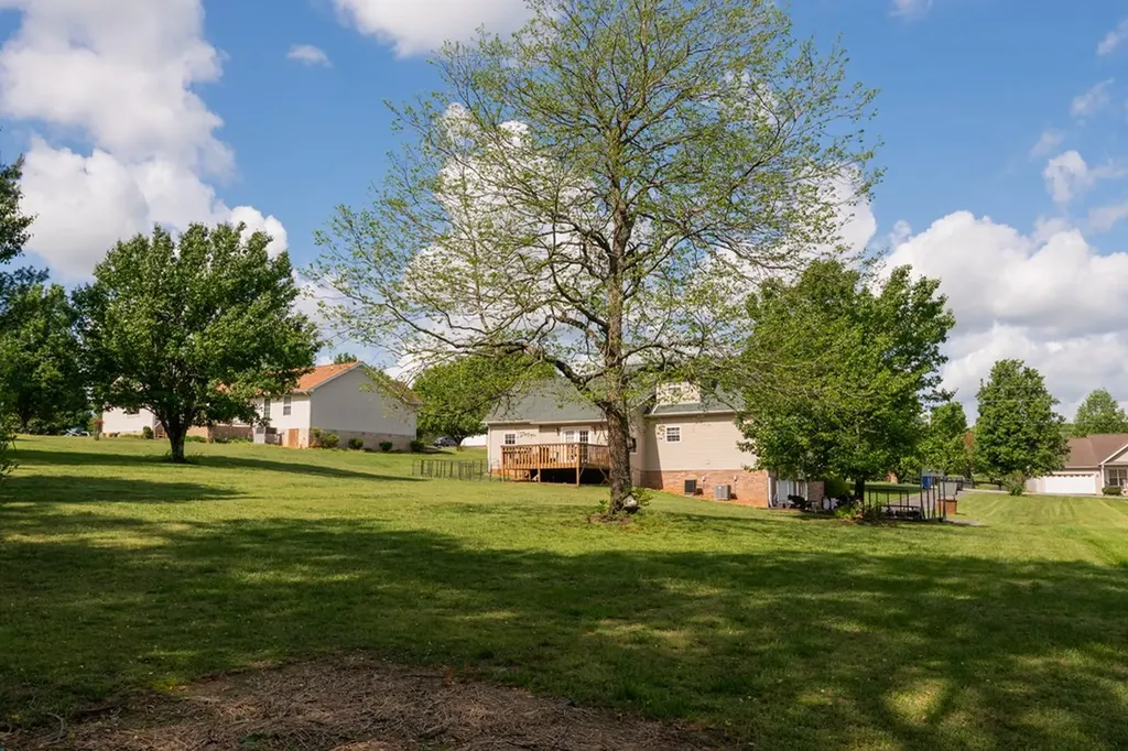 291 Poplar Point Rickman TN 38580