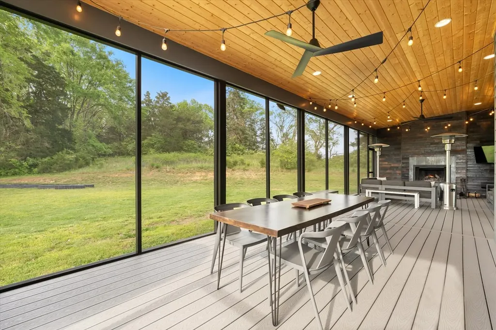 1115 Center Point Road Hendersonville TN 37075