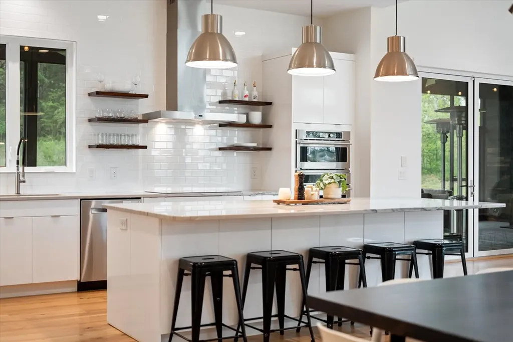 1115 Center Point Road Hendersonville TN 37075