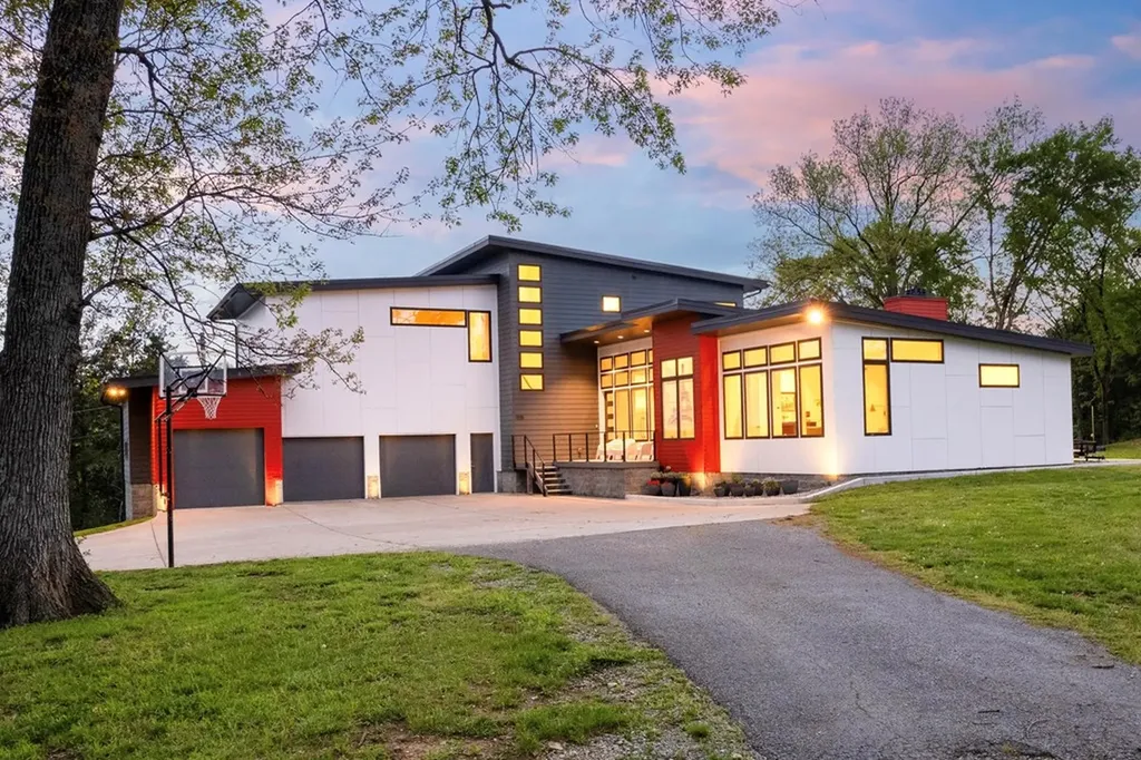 1115 Center Point Road Hendersonville TN 37075