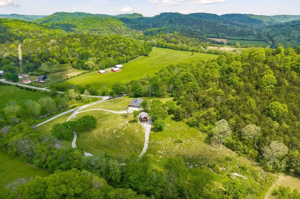 14436 Indian Springs Road Buffalo Valley TN 38548