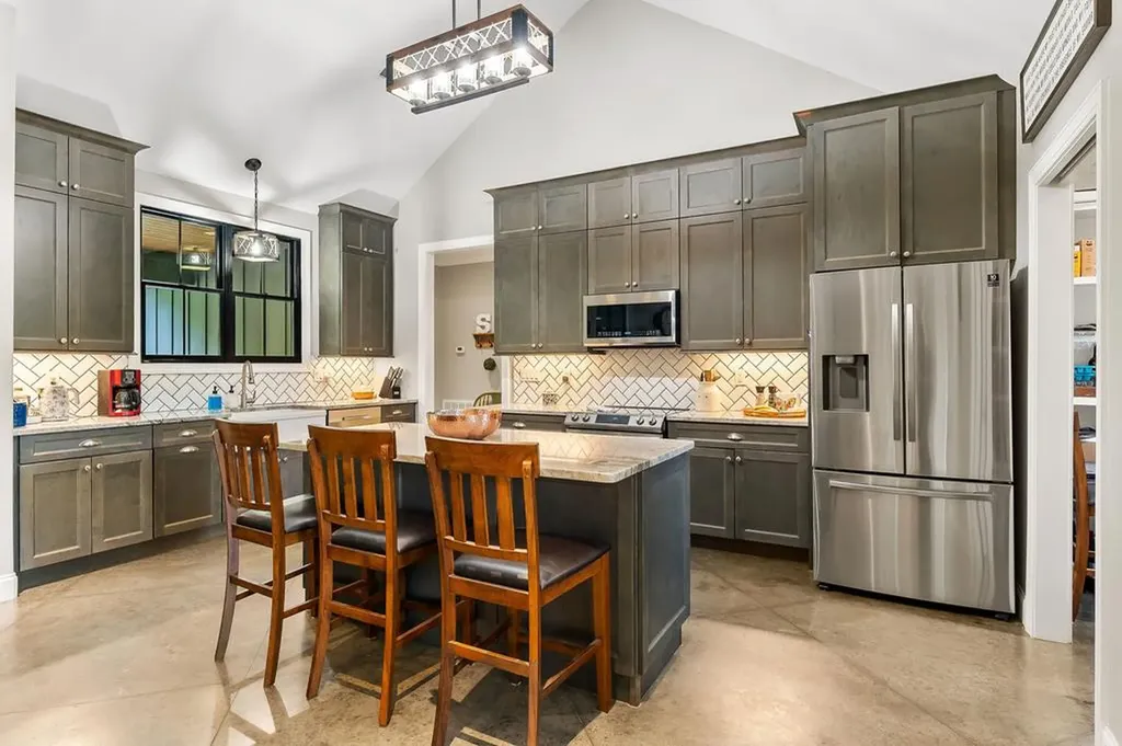 14436 Indian Springs Road Buffalo Valley TN 38548