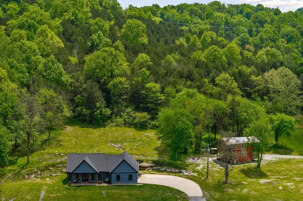 14436 Indian Springs Road Buffalo Valley TN 38548