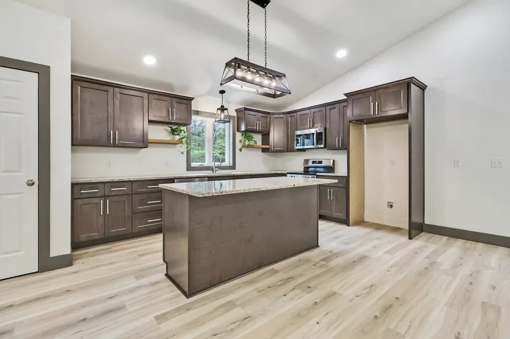 851 River Chase Trail Clarkrange TN 38553