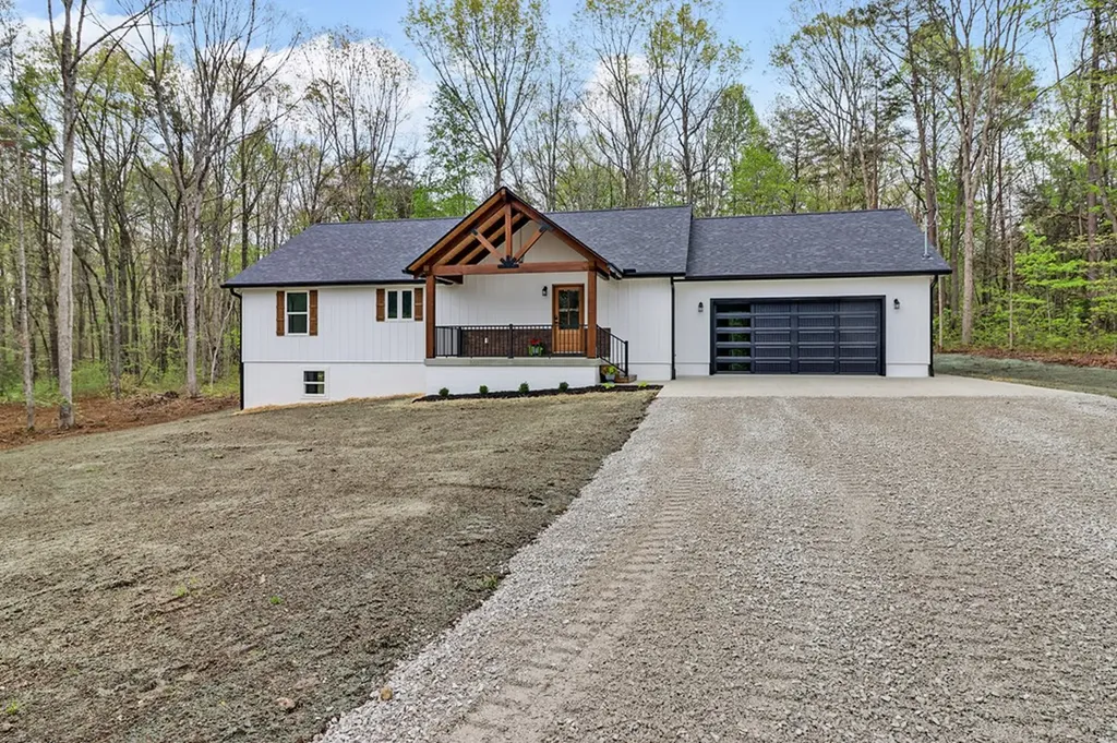 851 River Chase Trail Clarkrange TN 38553