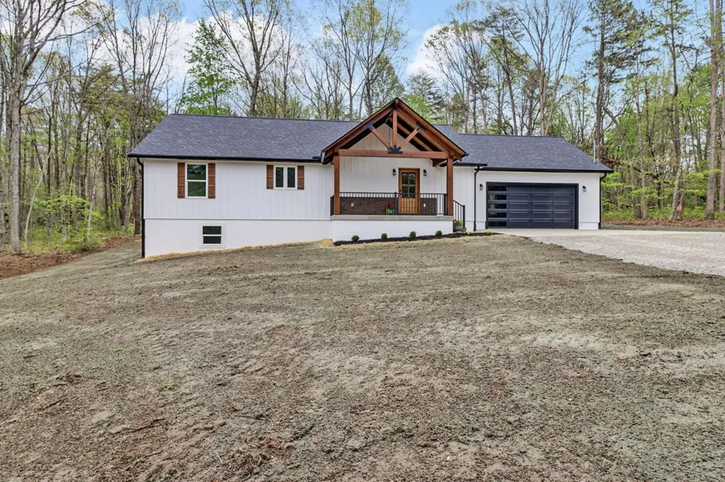 851 River Chase Trail Clarkrange TN 38553