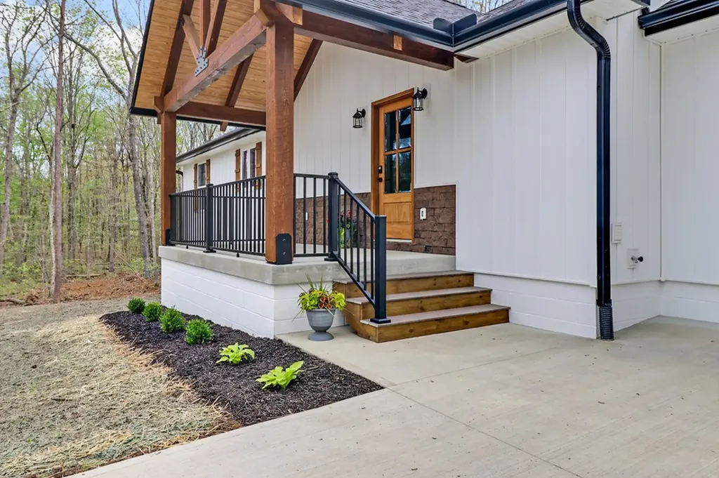 851 River Chase Trail Clarkrange TN 38553