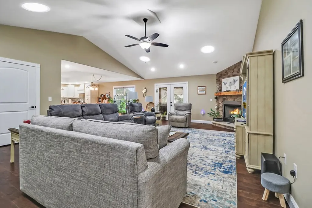 101 Berlingwood Lane Crossville TN 38558