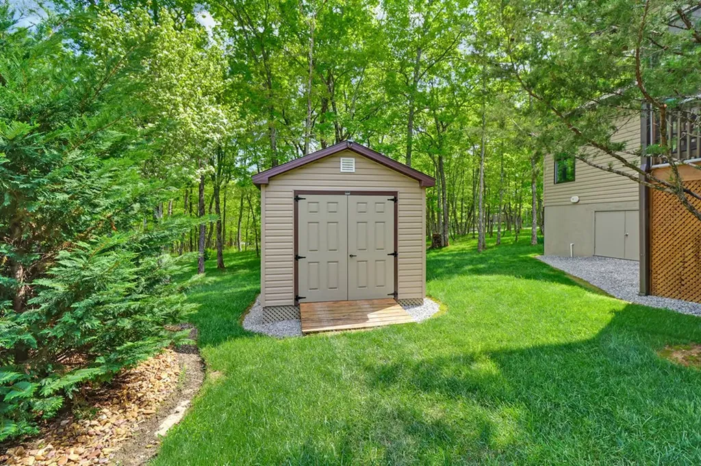 101 Berlingwood Lane Crossville TN 38558