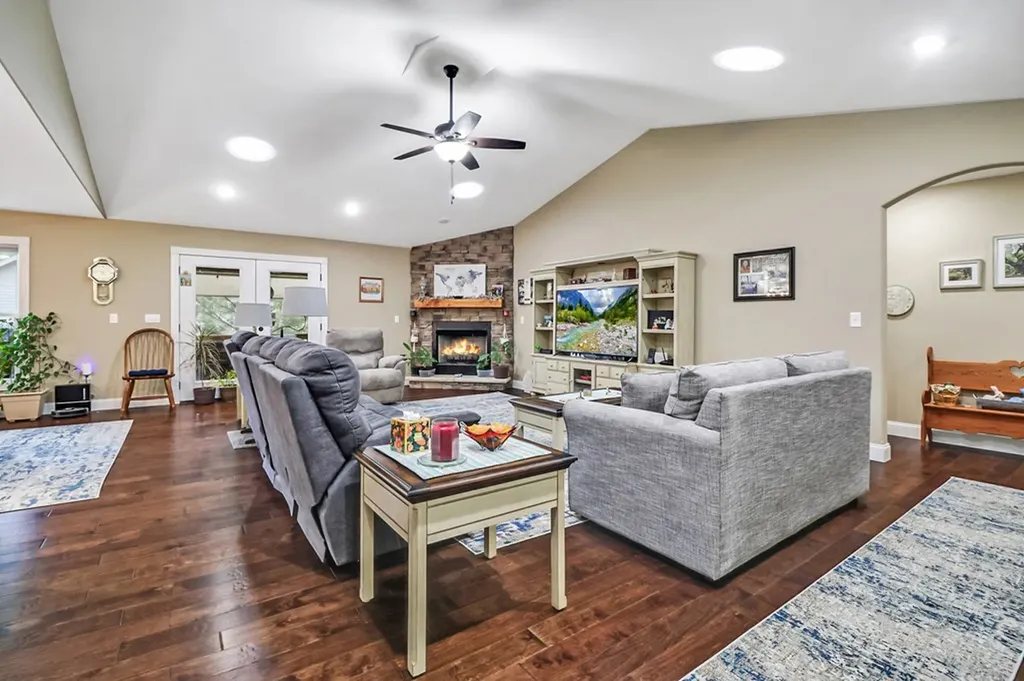 101 Berlingwood Lane Crossville TN 38558