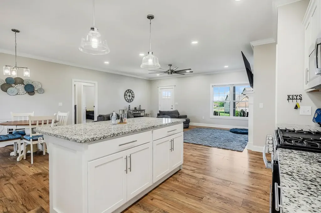 2763 Autumn Woods Trail Cookeville TN 38501