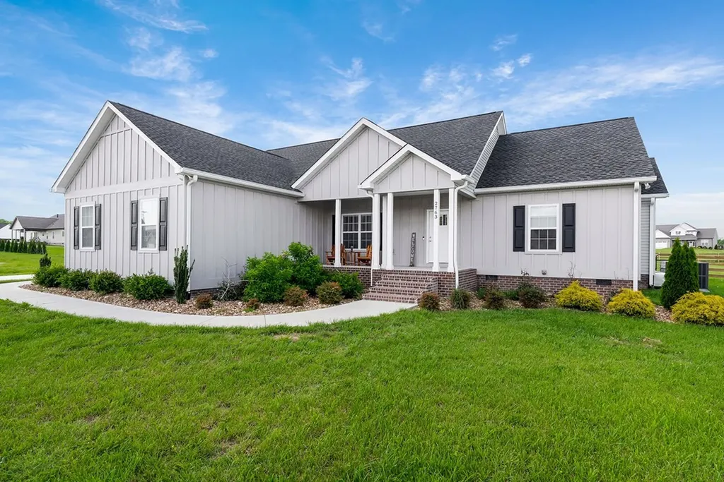 2763 Autumn Woods Trail Cookeville TN 38501