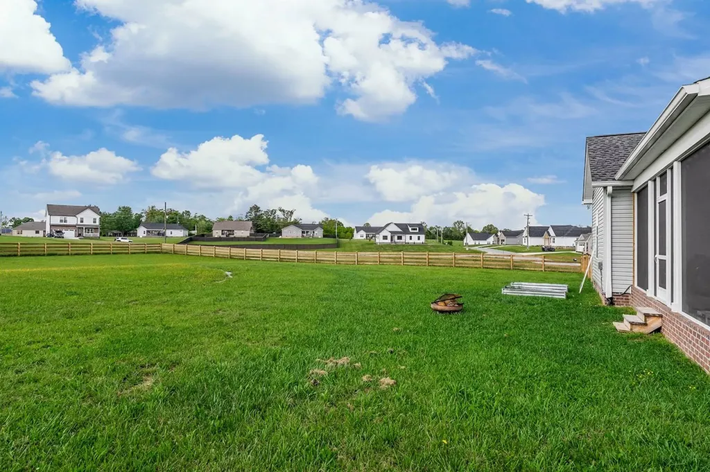 2763 Autumn Woods Trail Cookeville TN 38501