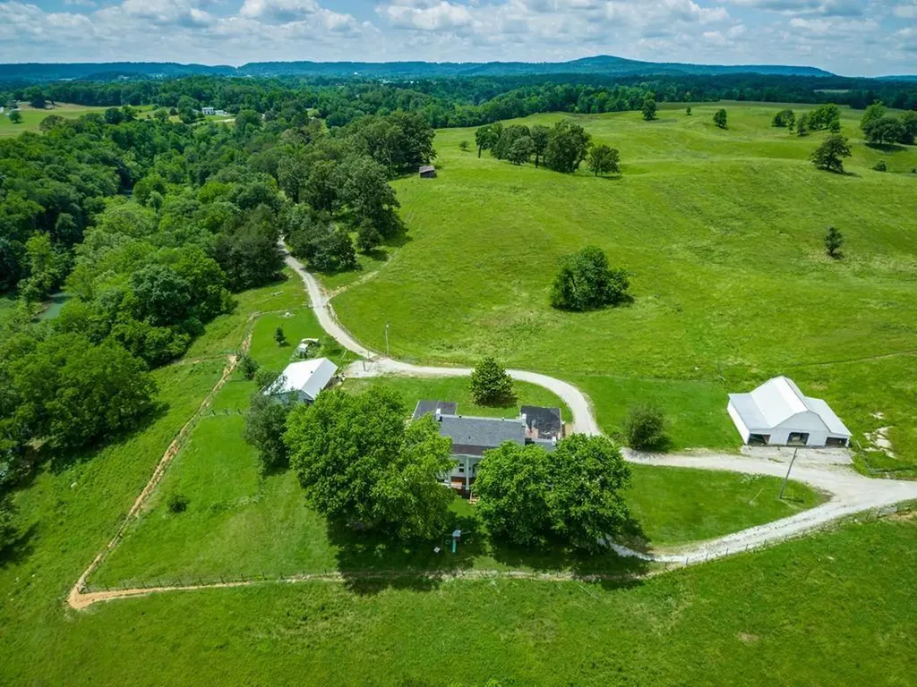 899 Messenger Road Sparta TN 38583