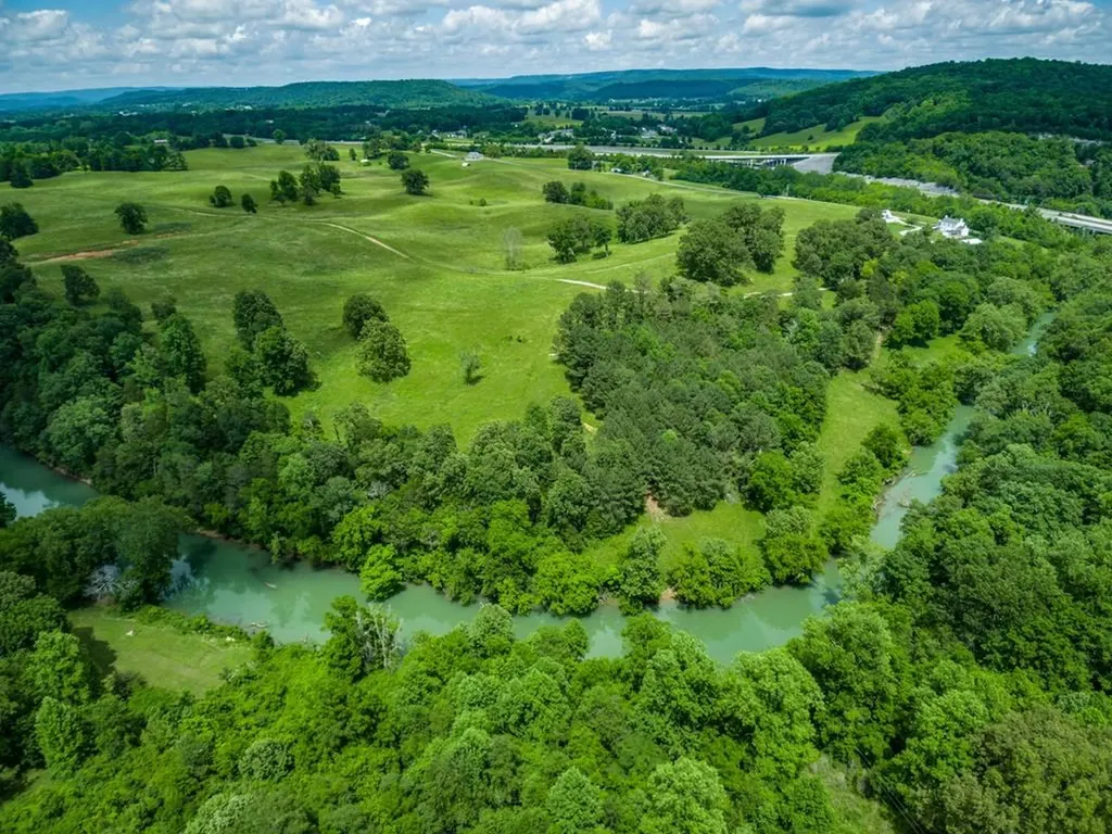 899 Messenger Road Sparta TN 38583