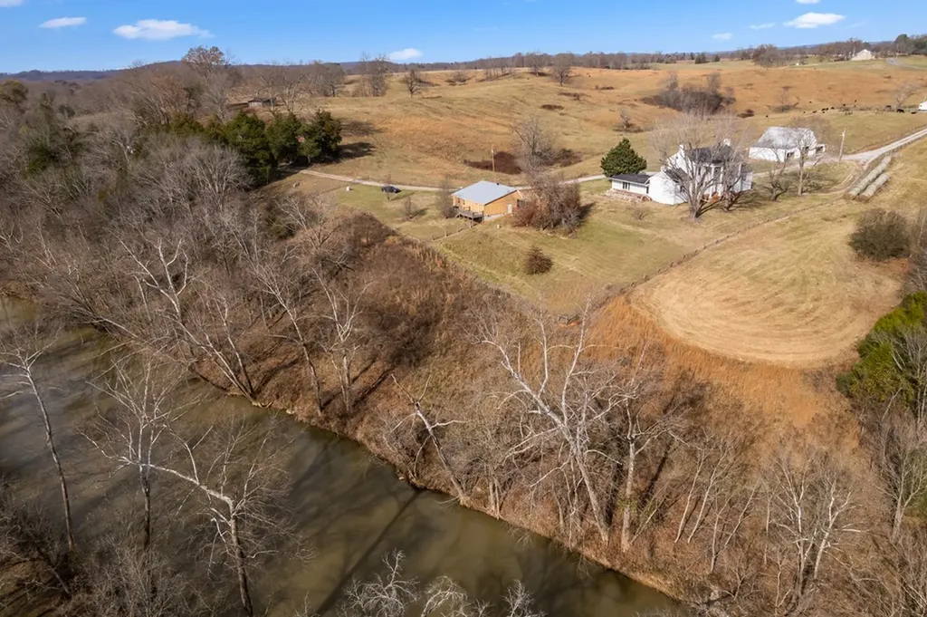 899 Messenger Road Sparta TN 38583