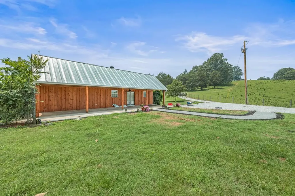 899 Messenger Road Sparta TN 38583
