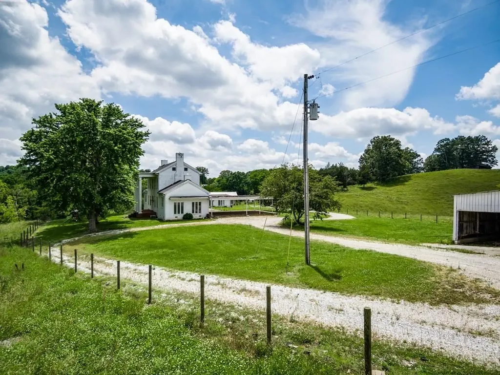 899 Messenger Road Sparta TN 38583