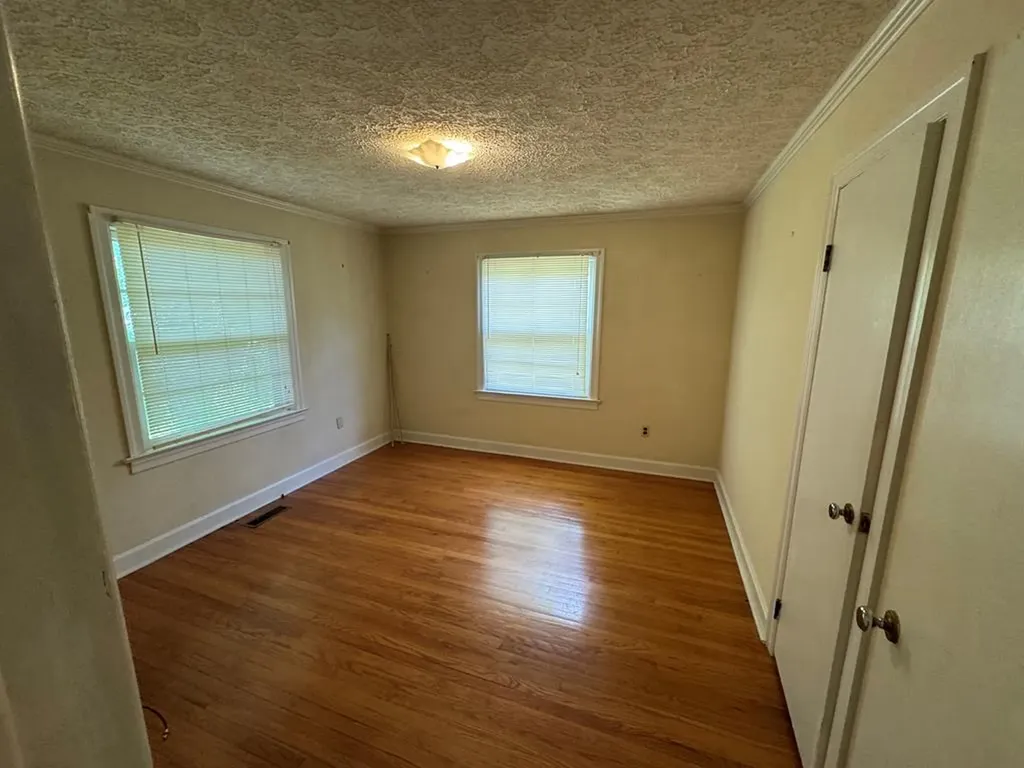 1253 S Dry Valley Road Cookeville TN 38506