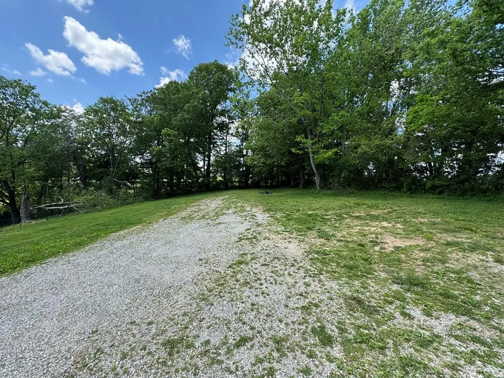 1253 S Dry Valley Road Cookeville TN 38506