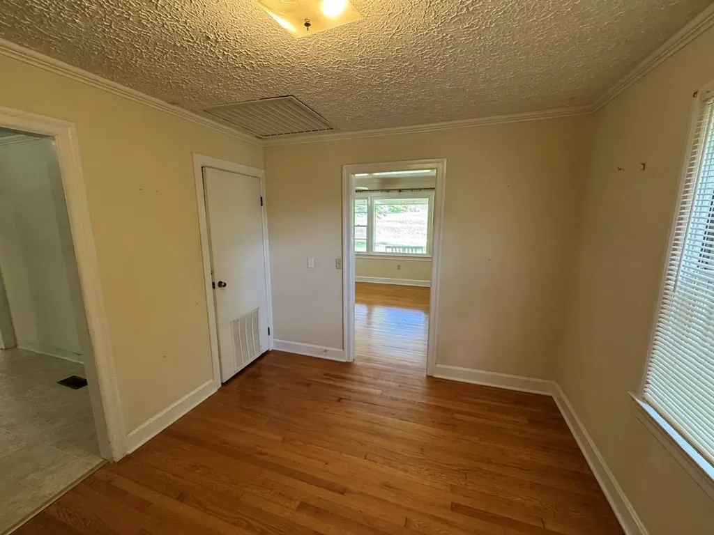 1253 S Dry Valley Road Cookeville TN 38506