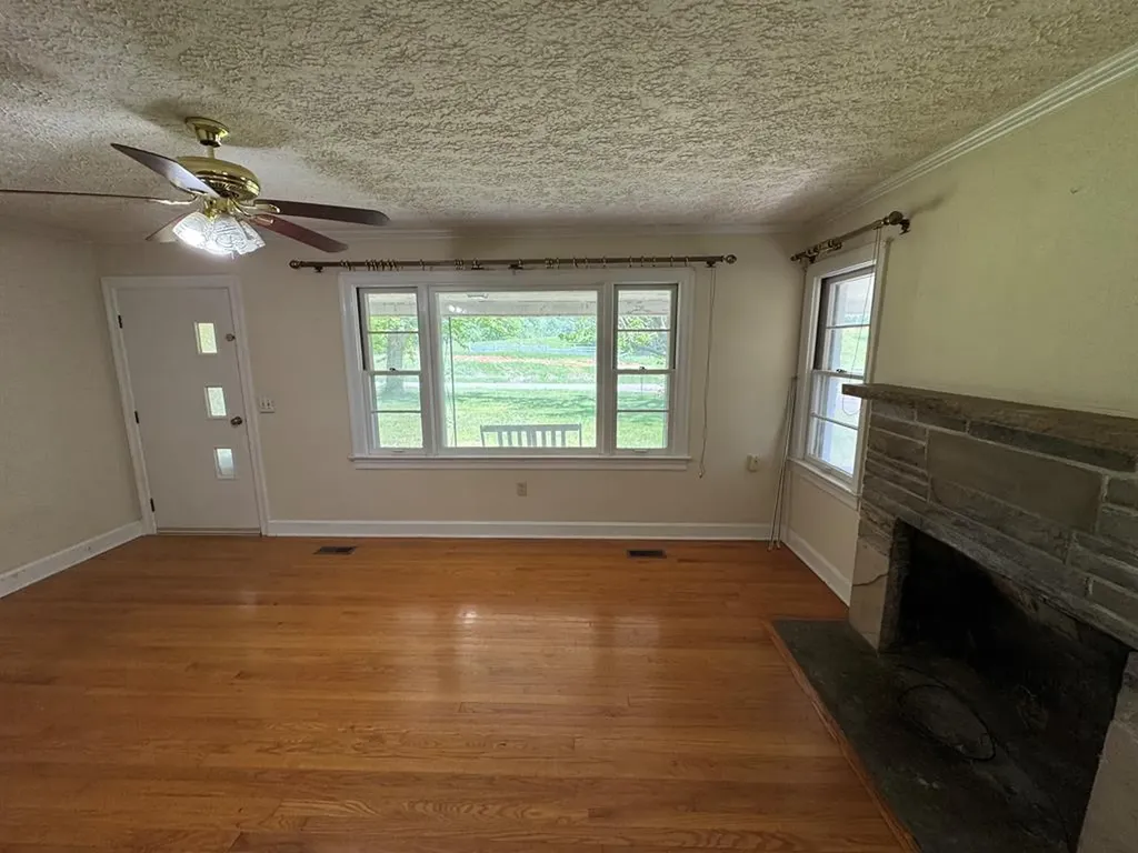 1253 S Dry Valley Road Cookeville TN 38506