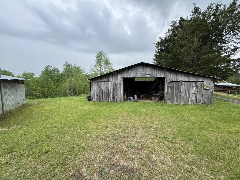 247 Wade Road Sparta TN 38583