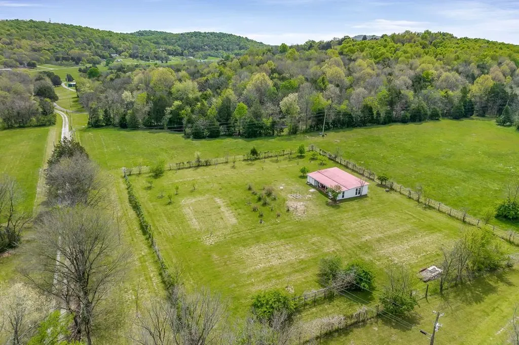 134 Opossum Hollow Road Watertown TN 37184