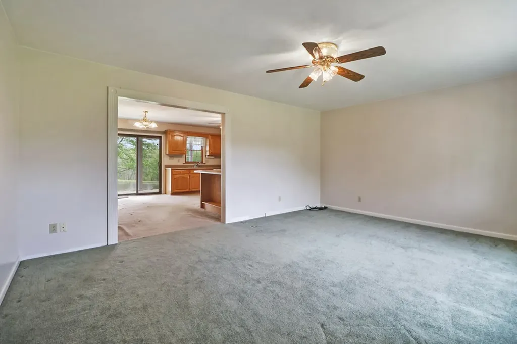 1396 N York Highway Jamestown TN 38556