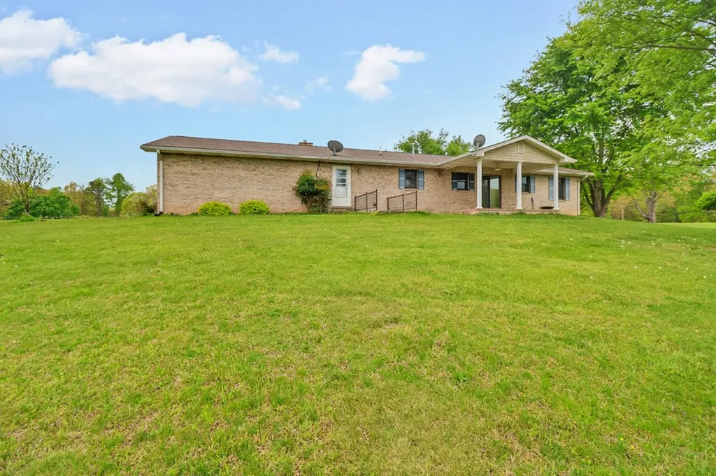 1396 N York Highway Jamestown TN 38556