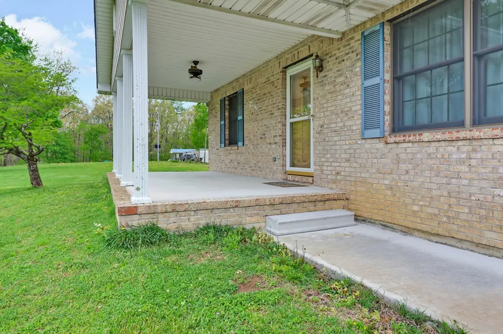 1396 N York Highway Jamestown TN 38556