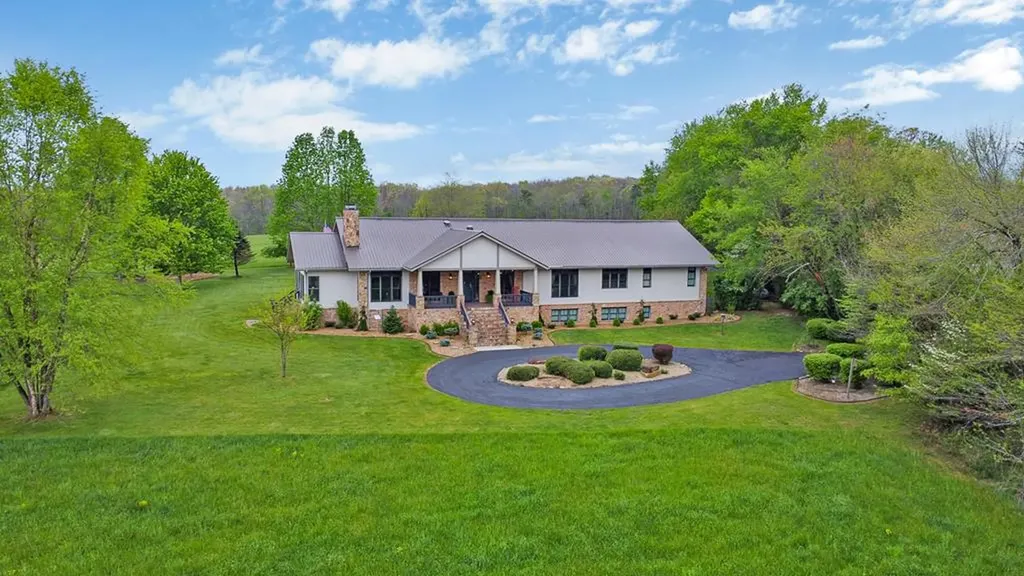 895 Parnell Road Crossville TN 38572