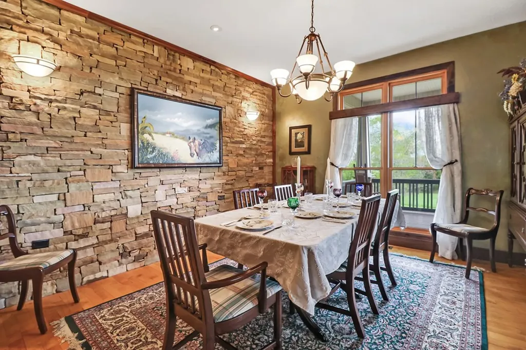 895 Parnell Road Crossville TN 38572