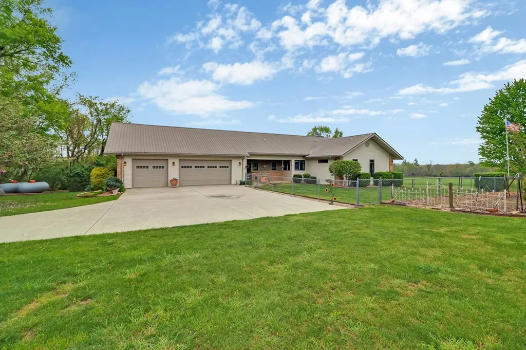 895 Parnell Road Crossville TN 38572