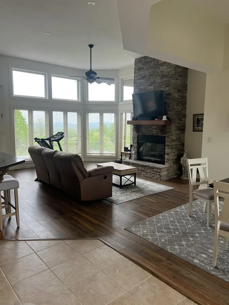 5579 Pendergrass Road Byrdstown TN 38549