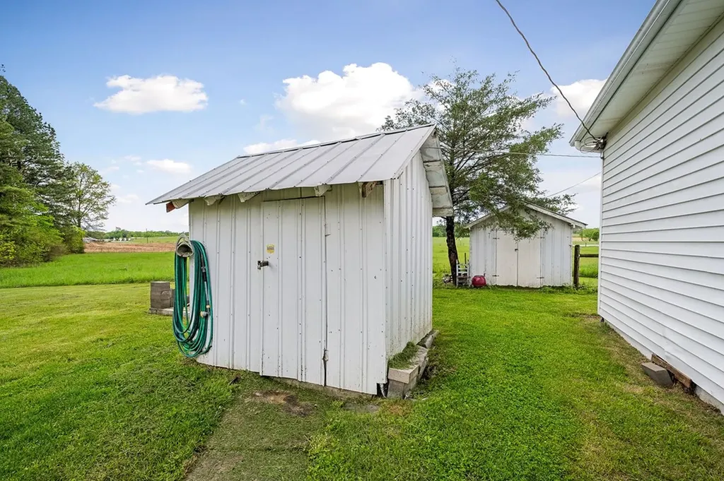 1045 Mullican Road Sparta TN 38583