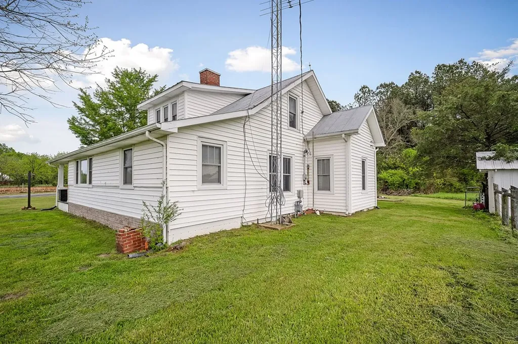 1045 Mullican Road Sparta TN 38583