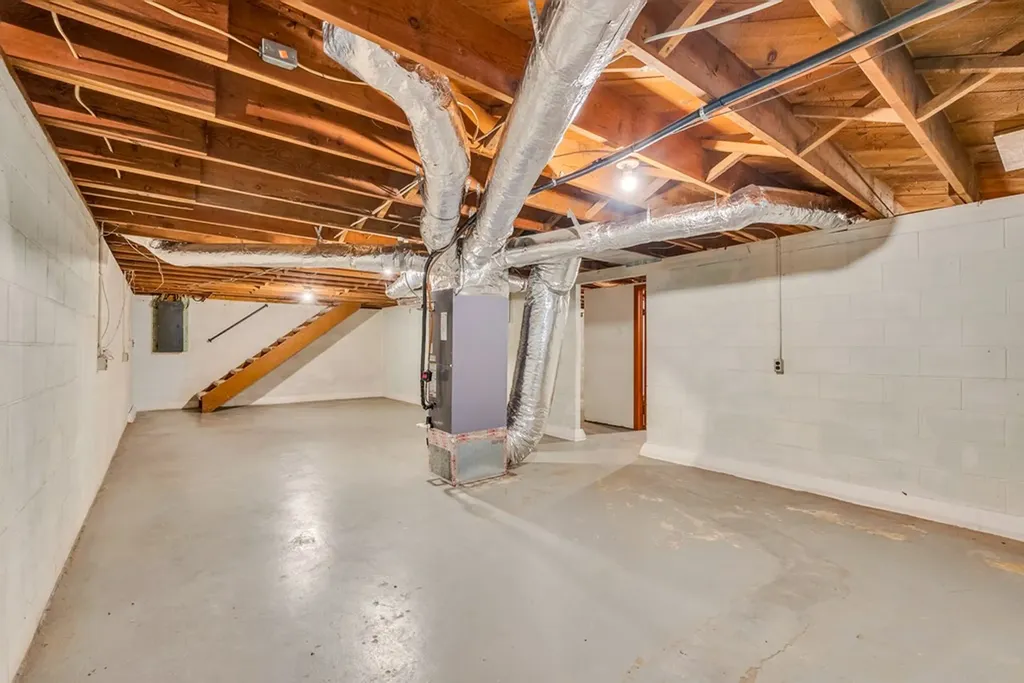 8150 Round Cove Road Sparta TN 38583