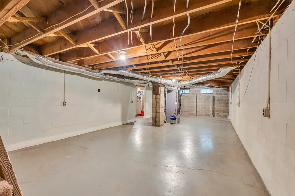 8150 Round Cove Road Sparta TN 38583