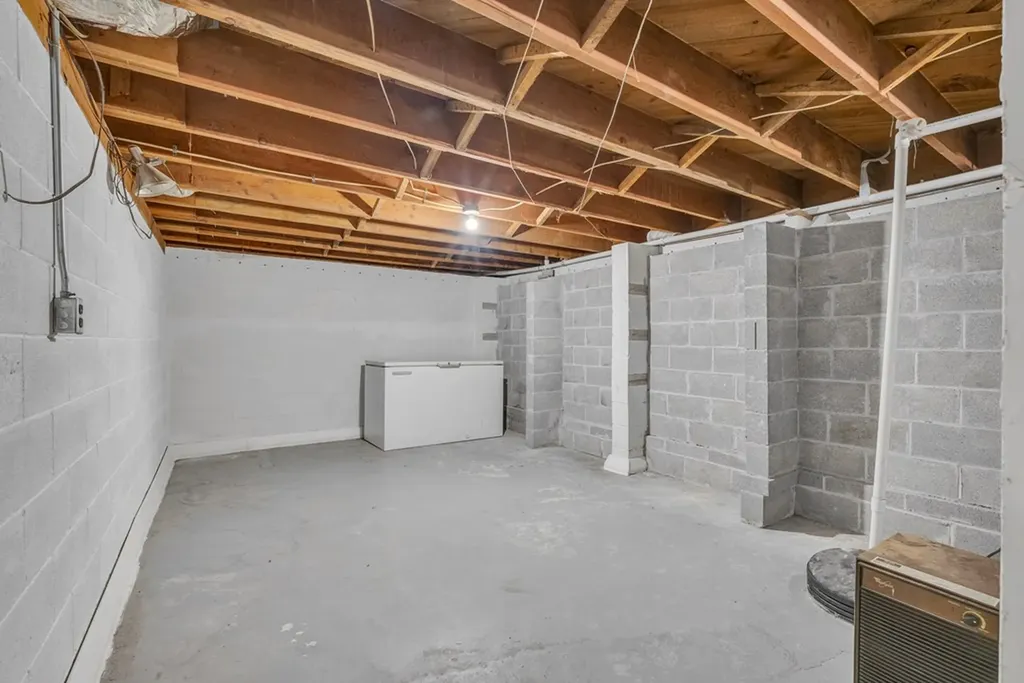 8150 Round Cove Road Sparta TN 38583