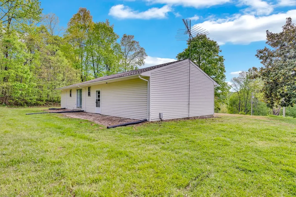 8150 Round Cove Road Sparta TN 38583