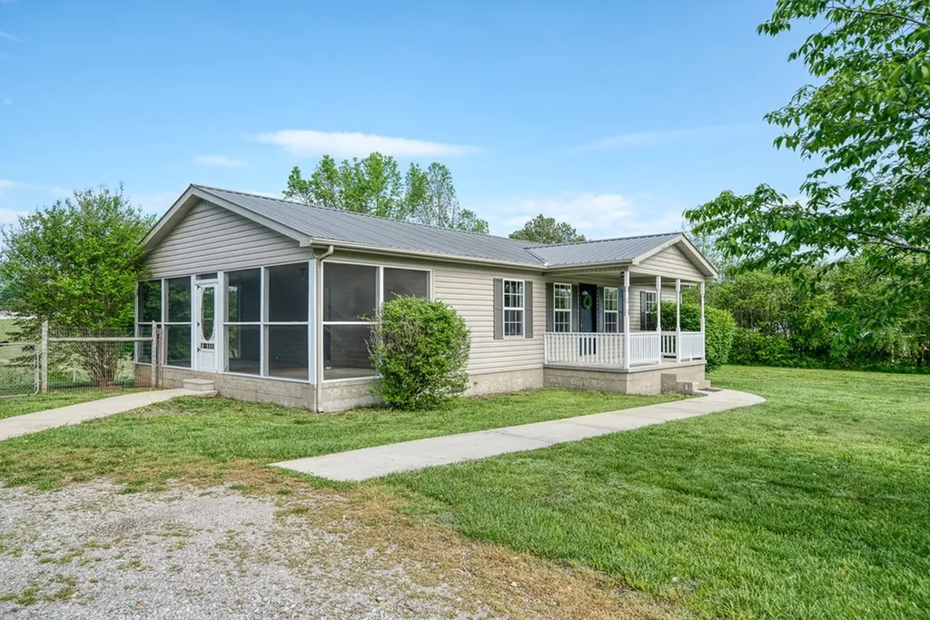 346 Lucille Street Sparta TN 38583