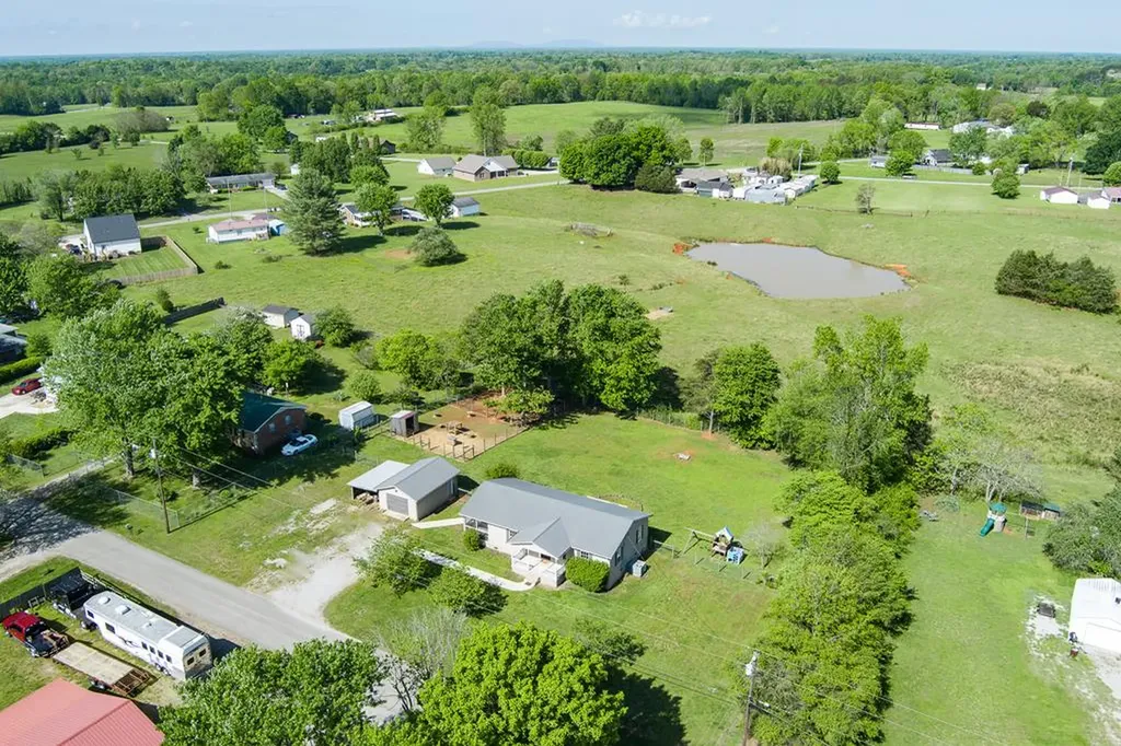 346 Lucille Street Sparta TN 38583
