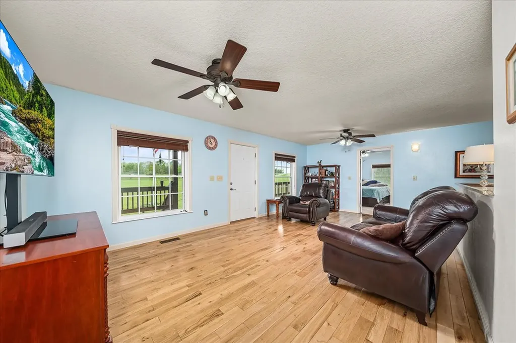 547 Clear Creek Lane Monterey TN 38574