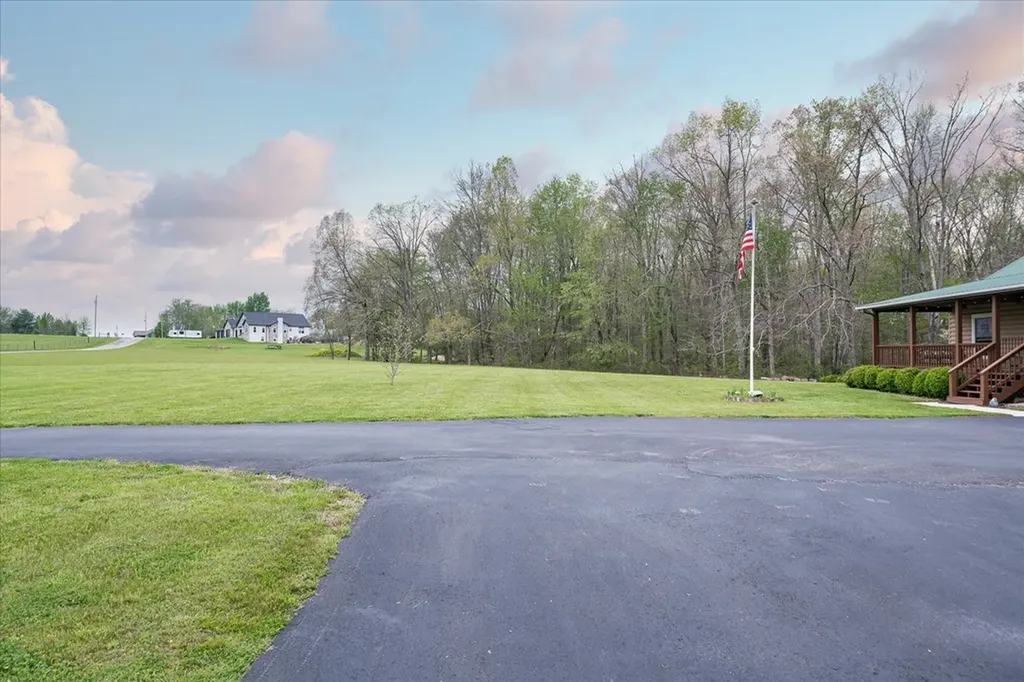 547 Clear Creek Lane Monterey TN 38574