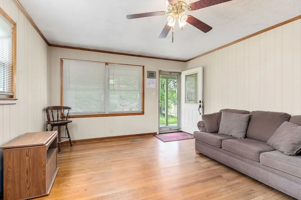 404 Oakley Street Livingston TN 38570